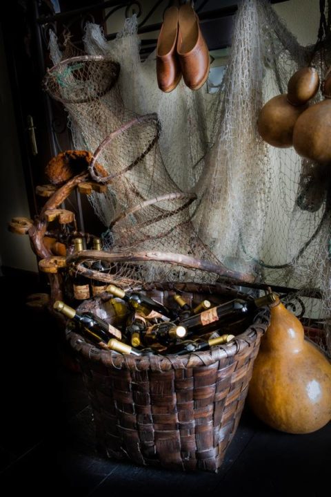 Detalle de vinos en restaurante